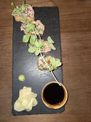 Spicy tuna tartar over crispy rice