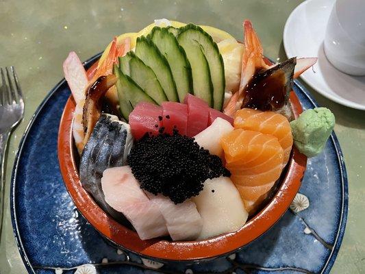 Chirashi bowl