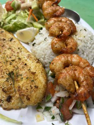 Grill fish and shrimp