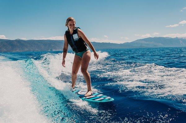 Kendall ripping the endless wave!