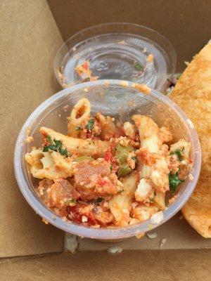 A closer look at the delicious tomato, feta pasta salad!