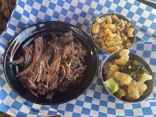 Brisket with veggies & mac n' cheese @ Classic Grill'n Cafe.