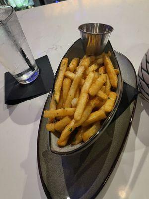 Truffle fries (this and the Mac and cheese could be a meal)