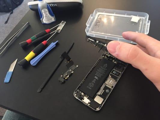 iPhone 5S charging port repair at Northtown Coffee!!