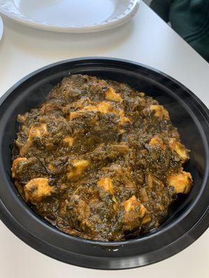 Paneer (tofu with spinach)