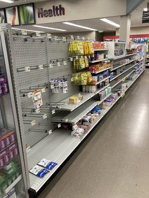 empty shelves zero management response or help