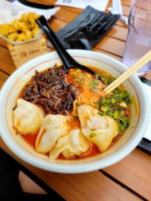 Shrimp Wonton Ramen (Pork and shrimp broth, shrimp & chicken wonton, green onion, and kikurage » served with thick noodles).