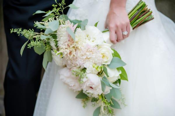 Gorgeous bridal flowers.