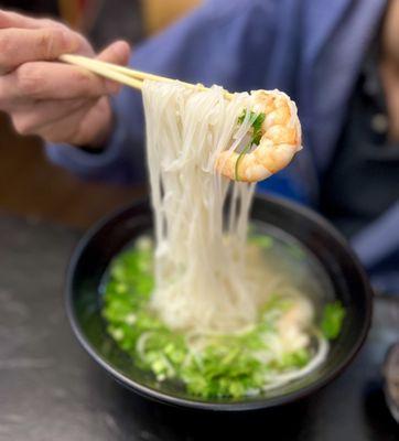 Shrimp pho nood pull!! Insanely good here!