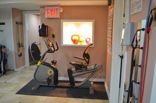 1785 Forest Ave - Gym