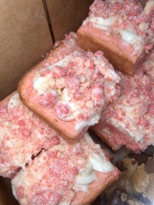 Strawberry Crunch Brownies