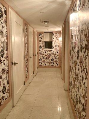 Bathroom-heavy on the chintz decor