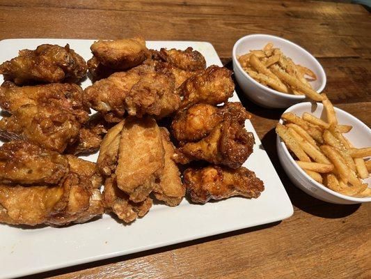 Spicy Garlic wings, plain and Korean BBQ wings. Also Parmesan fries