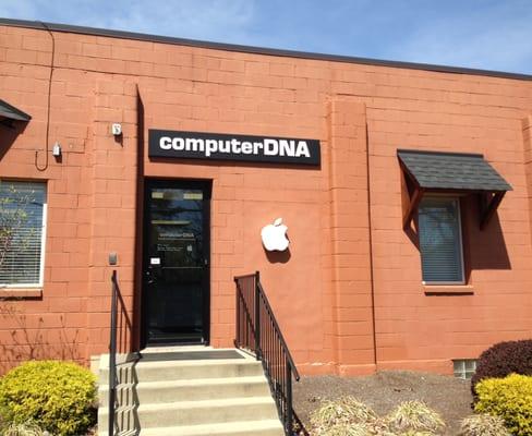 The entrance to Computer DNA in Blue Ash - all your problems with your Mac will dissolve when you enter!