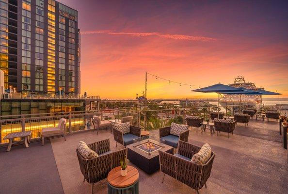 Come by Harbor and Sky for an Insta-worthy photo of one of our summer sunsets paired with one of the best views of San Diego Harbor!