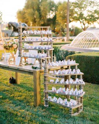 The welcome table that Candice provided some decorations for.