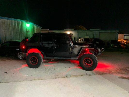 WE SALE AND INSTALL ROCK LIGHTS FOE TRUCKS WEATHER PROOF.ALL COLOR AVAILBLE