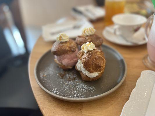 Pate a choux- great!! Crunchy pastries with ice cream inside, you can choose your flavors.