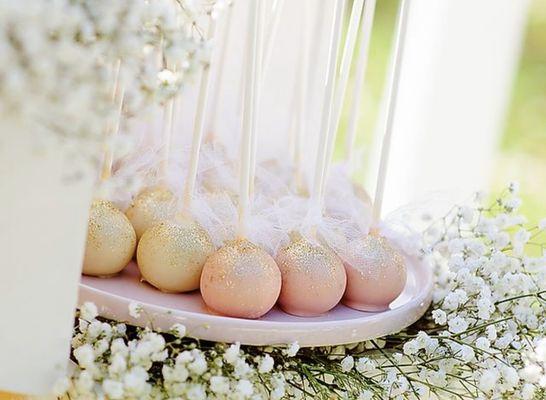 Candy and Dessert Bar, wow your guests with this unique centerpiece at your wedding!