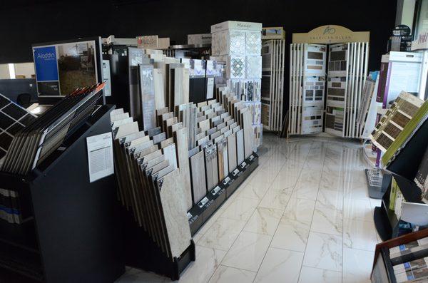 Creative Carpet & Flooring showroom - Mokena, IL 60448