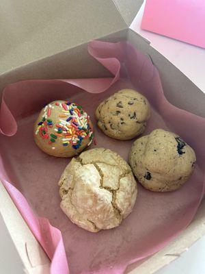 Cake batter, Chocolate chip, Cookies & cream, & Ooey gooey cookies