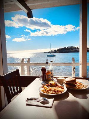 nice windows seating to enjoy the lunch with nice view