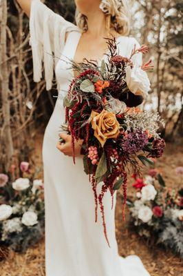 Palmer Flowers Loveland is the best wedding and event florist for Rocky Mountain Bridal Flowers.