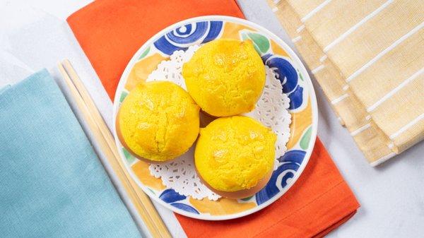 Baked Pineapple Bao