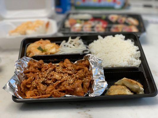 Spicy chicken bulgogi box