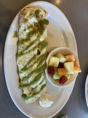 Cinco De Mayo Egg White omelette and side of fruit