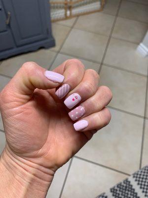 Short acrylic nails with nail art