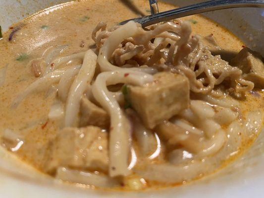 Khaw soy udon with tofu