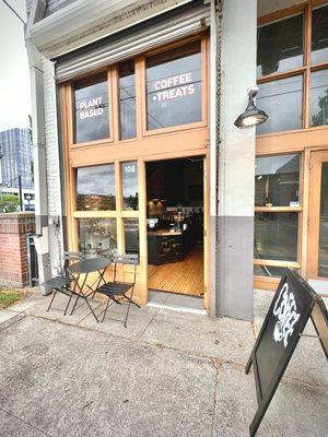 Exterior table & signage