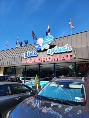 Splish Splash Laundromat