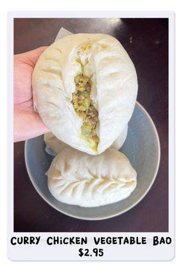 Curry Chicken Vege Bun