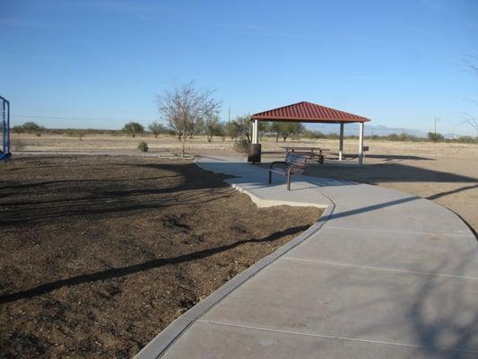 covered picnic table