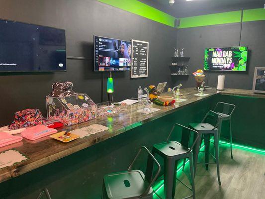 Pressure smoke & Vape shop bar