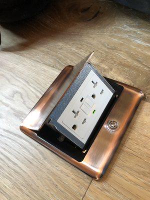 Copper pop-up floor outlet