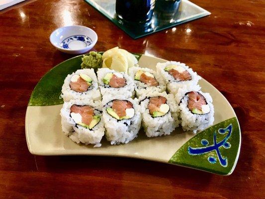 Philadelphia Roll. Love the plates.