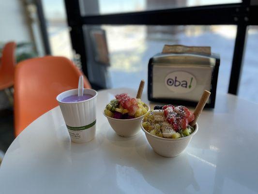 Acai Bowl and taro hot milk tea