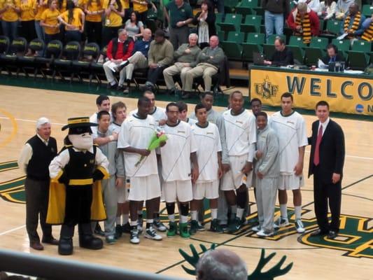 USF Dons Men's Basketball Team