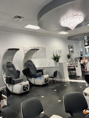 Pedicure chairs - glamorous