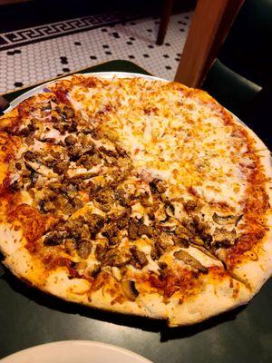 xl half Hawaiian and half Italian sausage and mushroom