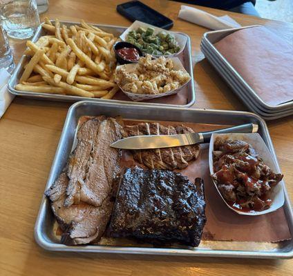 4 meat & 4 sides platter