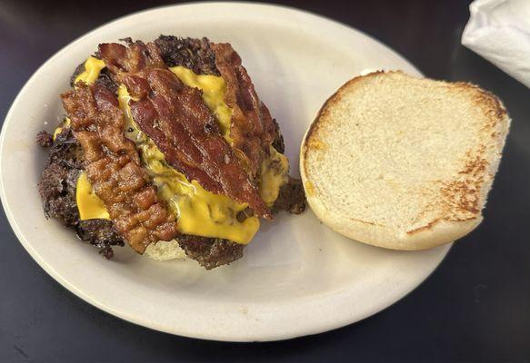 Double Cheeseburger with bacon