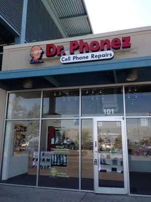 Dr. Phonez :: San Antonio :: Stone Oak on Opening Day