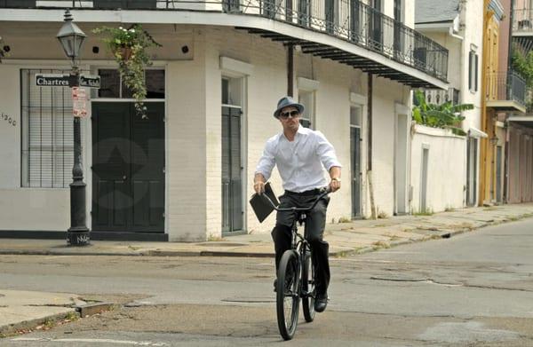 Brad Pitt riding his bike in The French Quarter!