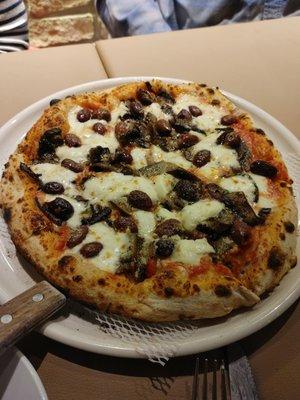 Funghi & Olive Nere Neapolitan Pizza