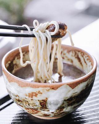 Soba Noodle w/ Duck Dipping Sauce (Hot) Food IG: @nomswithsabs