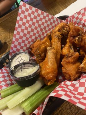 Buffalo wings - good too!!!